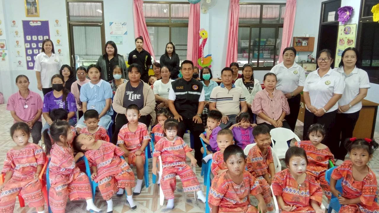 มอบค่าสนับสนุนค่าใช้จ่ายในการจัดการศึกษาสำหรับศูนย์พัฒนาเด็กเล็กตำบลบ้านแลง ประจำปีงบประมาณ พ.ศ.2569 ให้กับผู้ปกครองนักเรียนเพื่อจ่ายเป็น ค่าเครื่องแบบผู้เรียน (จัดสรรสำหรับเด็กปฐมวัย (อายุ 3-5 ปี) ในศูนย์พัฒนาเด็กเล็กตำบลบ้านแลง